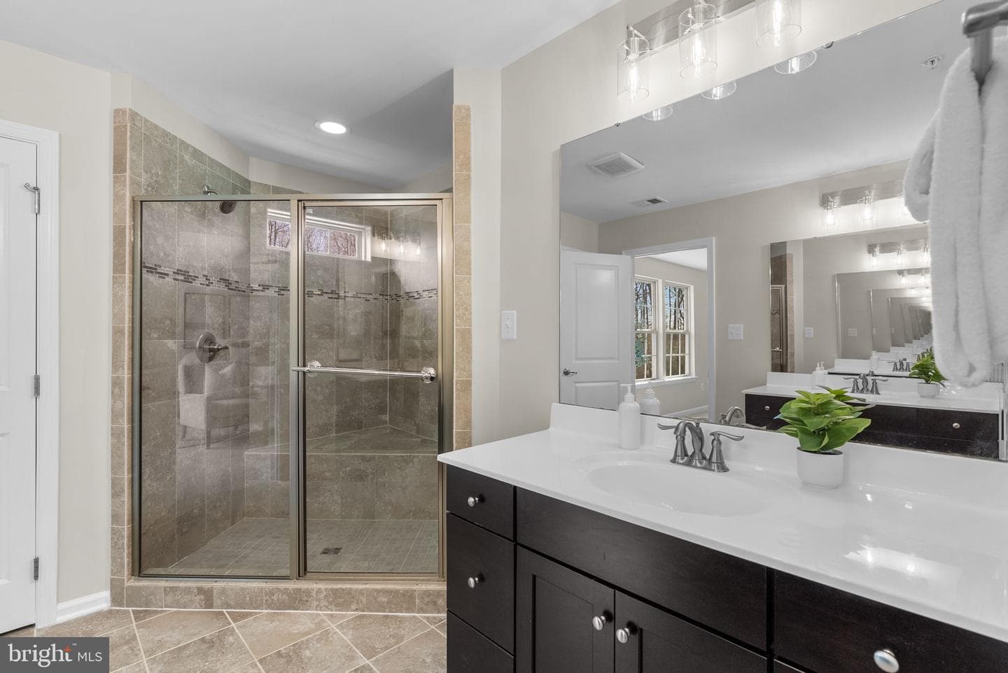 7542 Arundel Woods Drive photo 28
