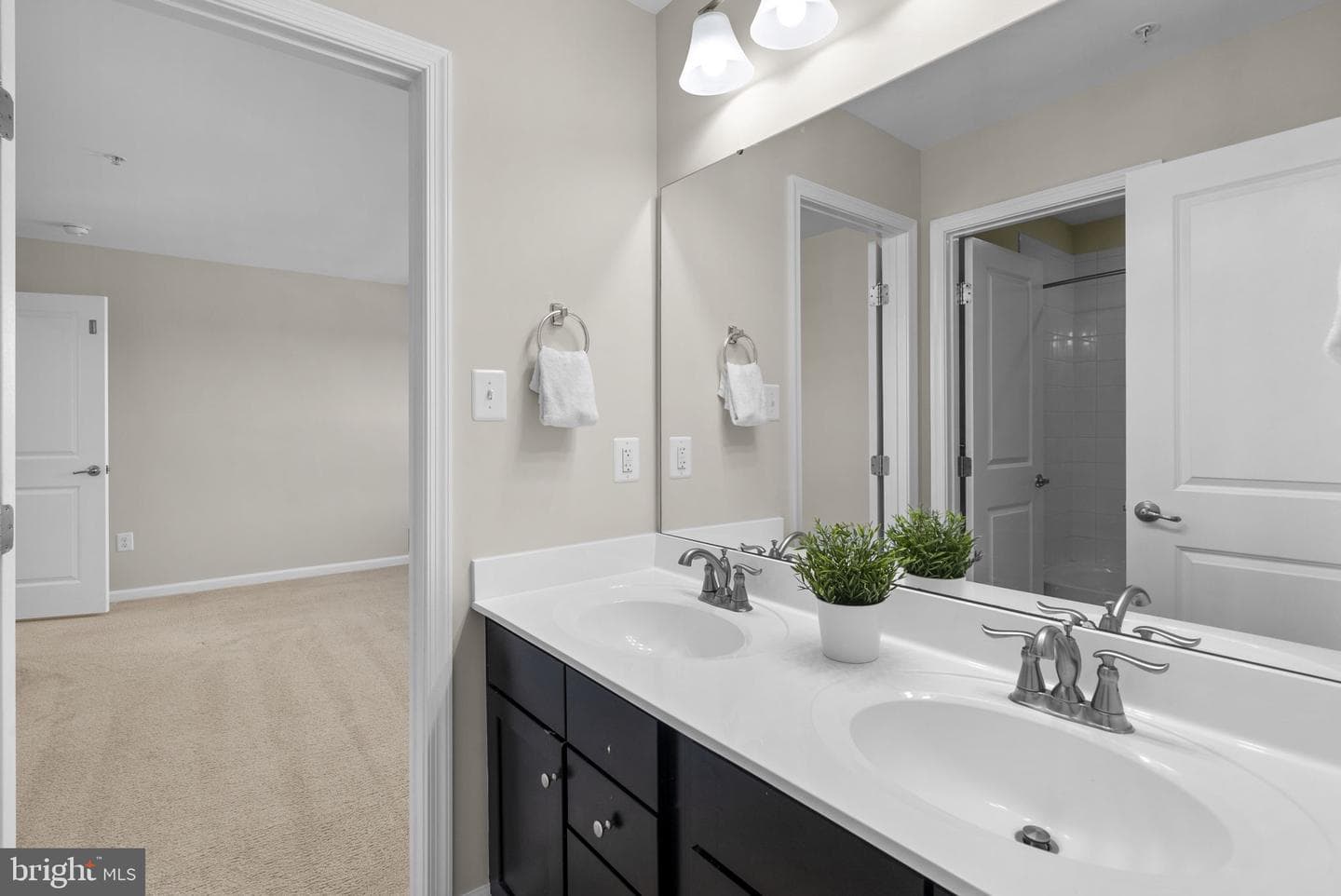 7542 Arundel Woods Drive photo 32