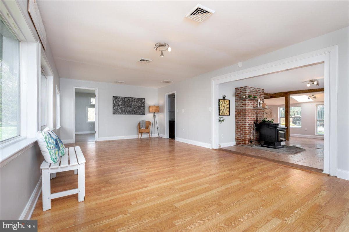 626 Clark Avenue photo 16