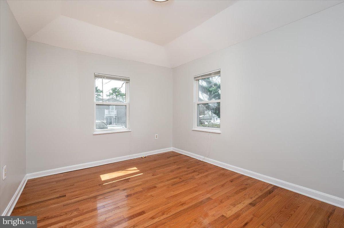 626 Clark Avenue photo 18