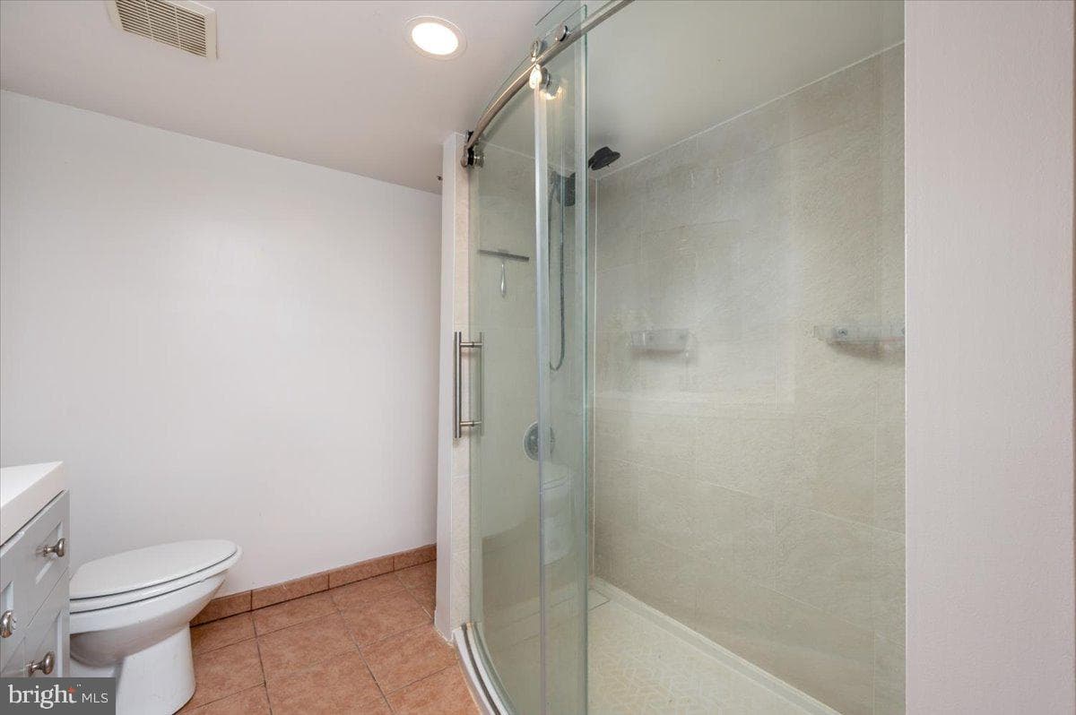 626 Clark Avenue photo 23