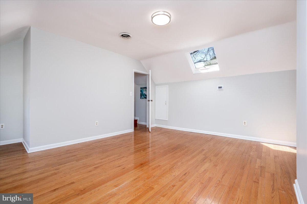 626 Clark Avenue photo 25