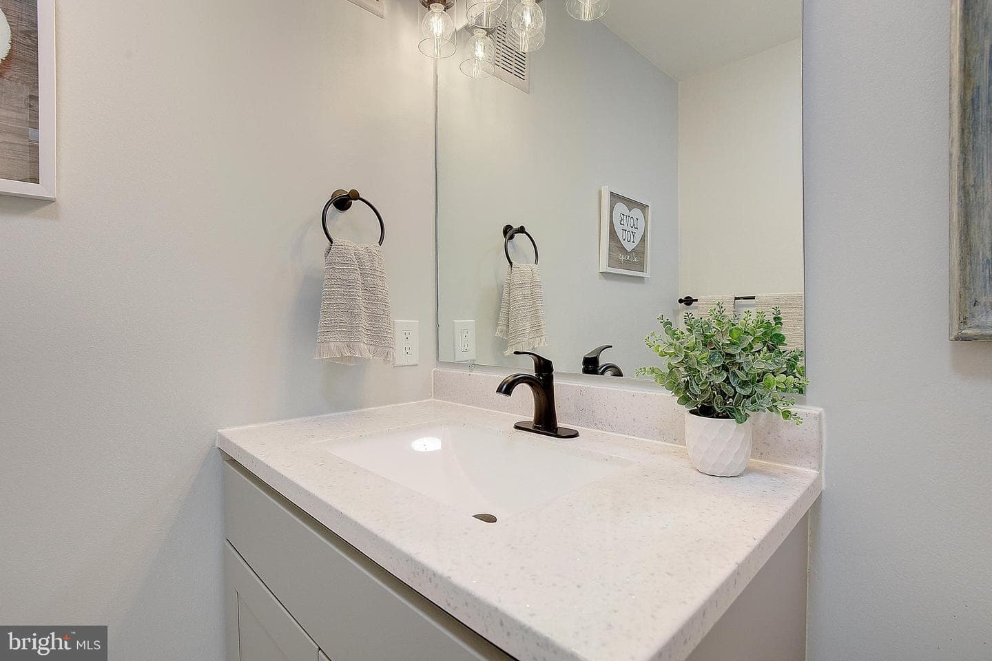 7042 Harbour Village Court #102 photo 26