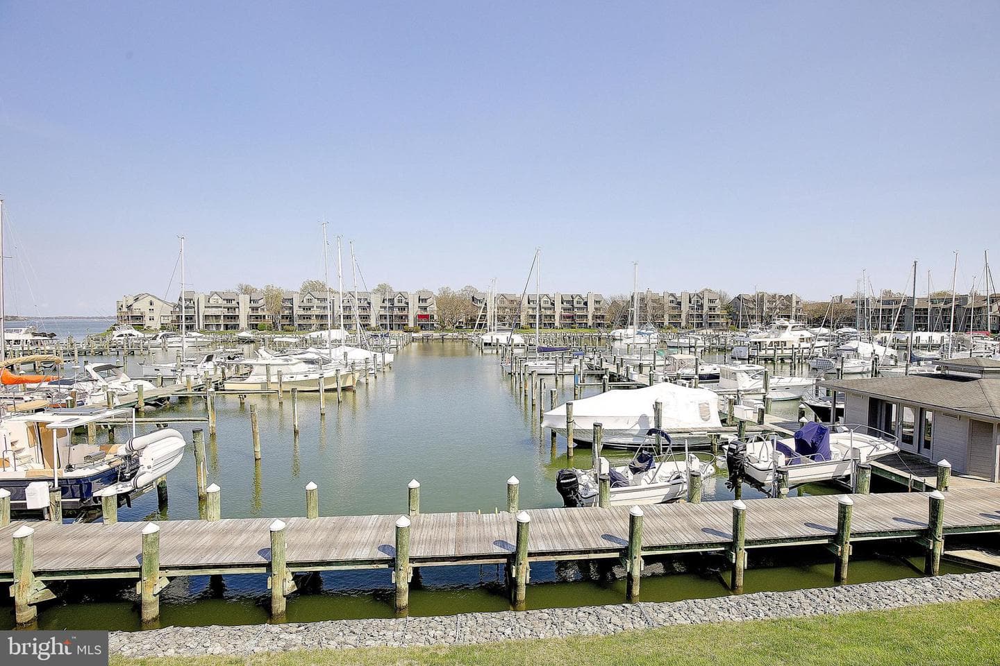 7042 Harbour Village Court #102 photo 4