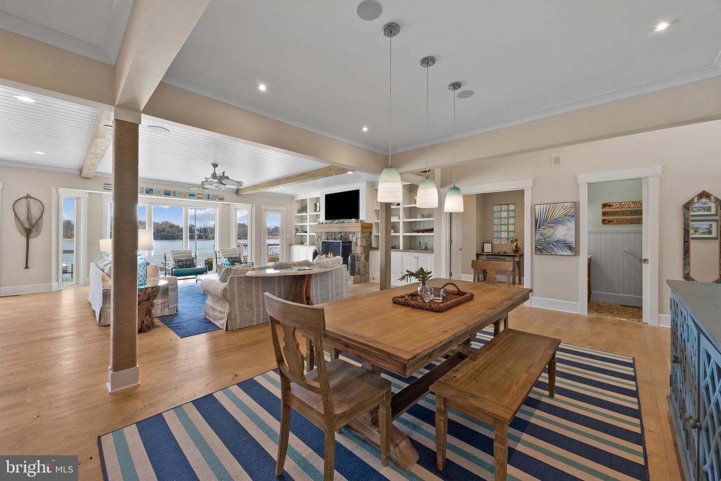 1787 Beachfield Road photo 16