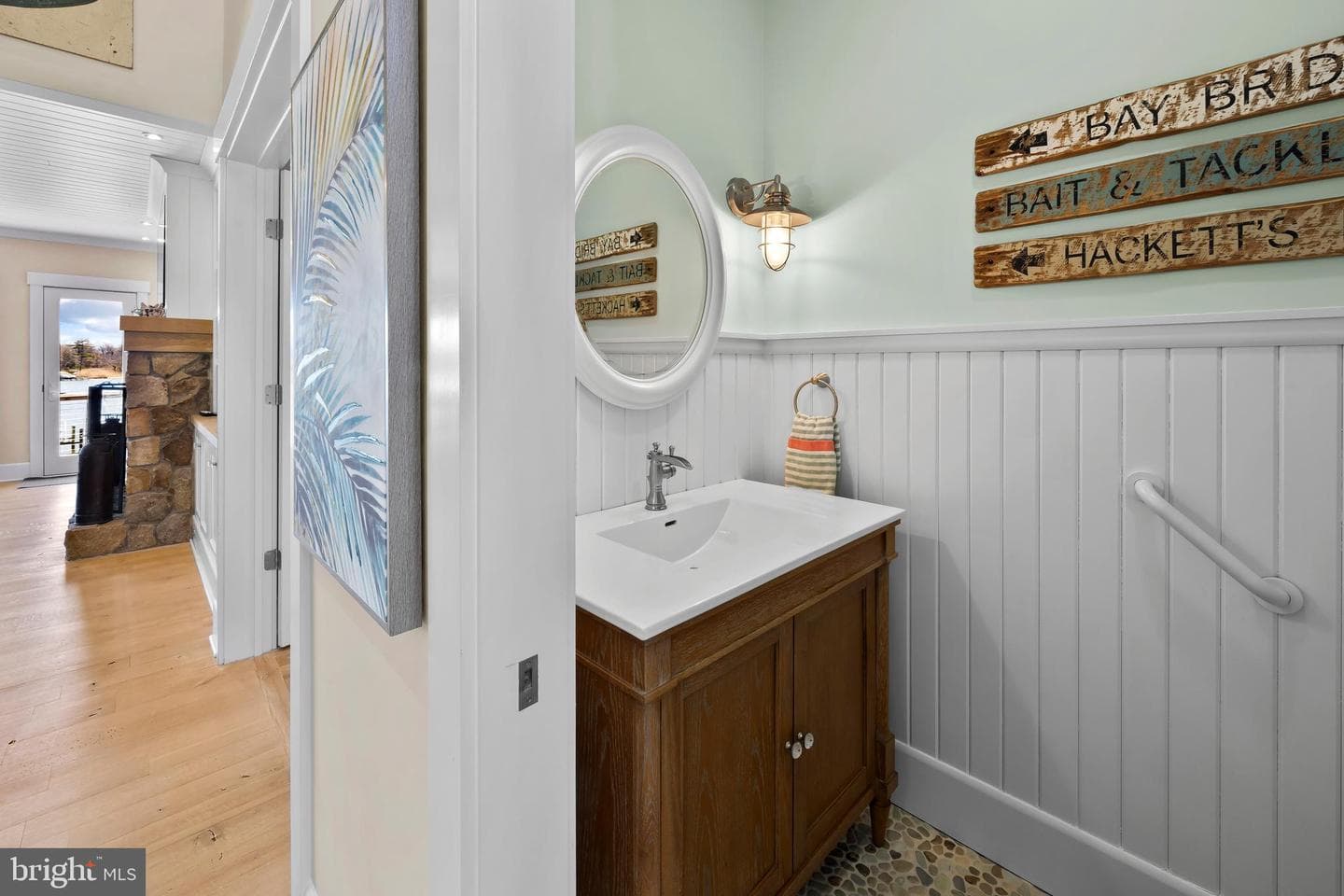1787 Beachfield Road photo 17