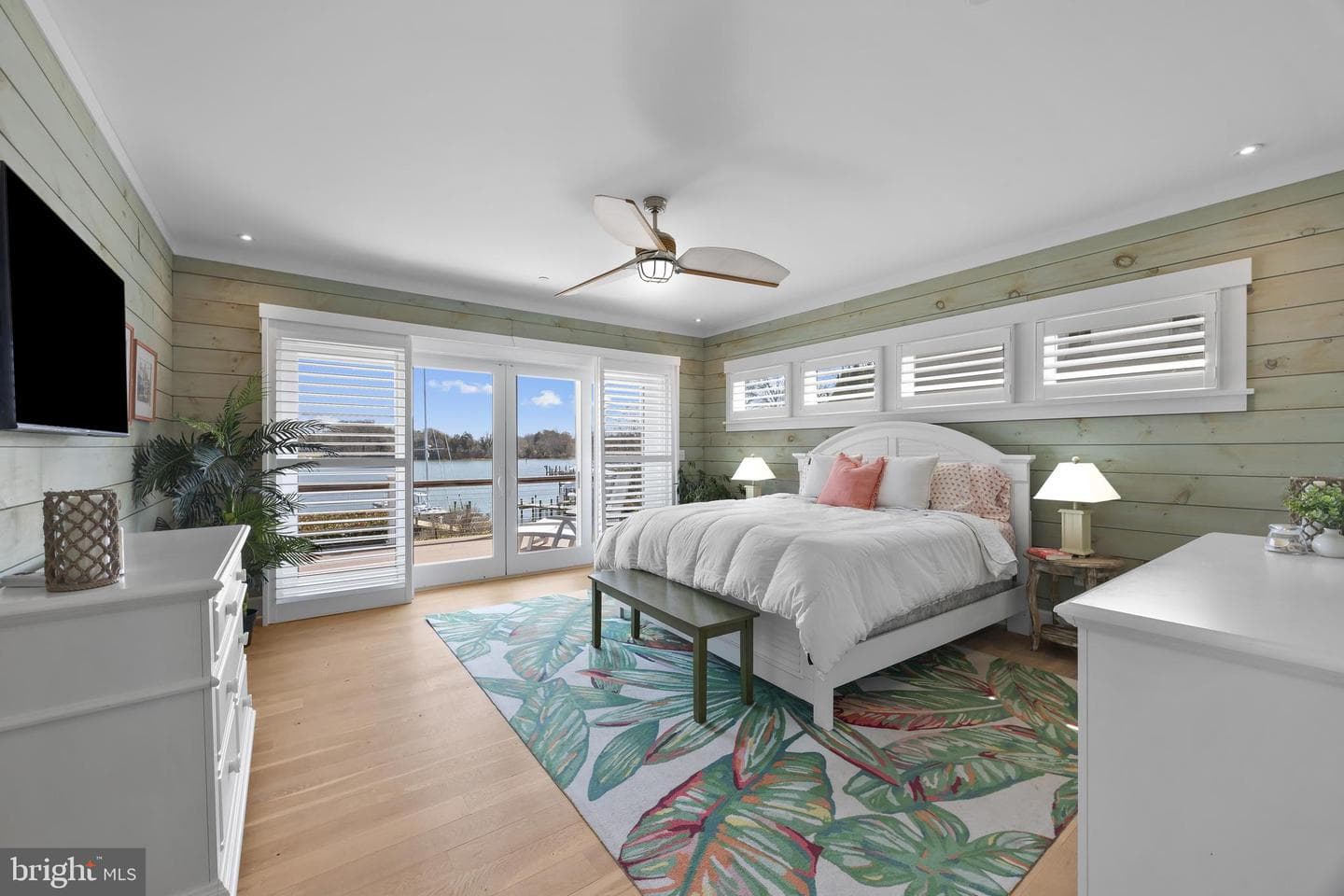 1787 Beachfield Road photo 19