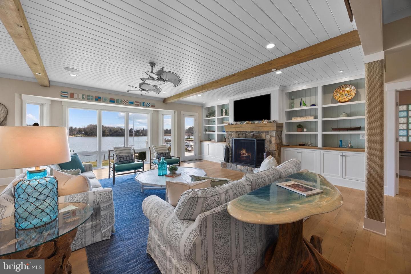 1787 Beachfield Road photo 8
