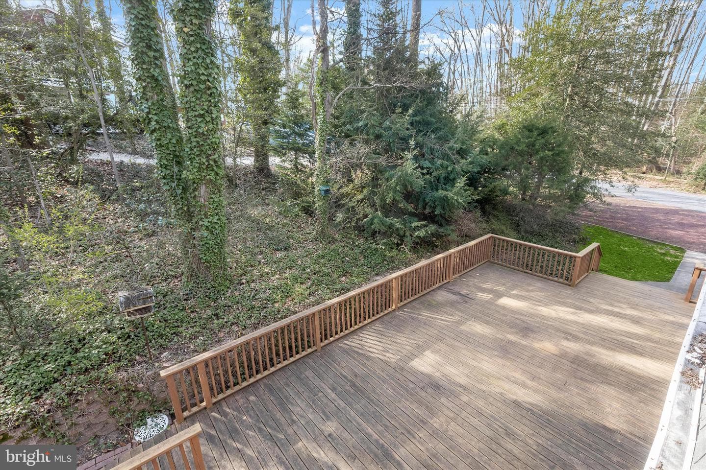 326 Edgewater Road photo 32