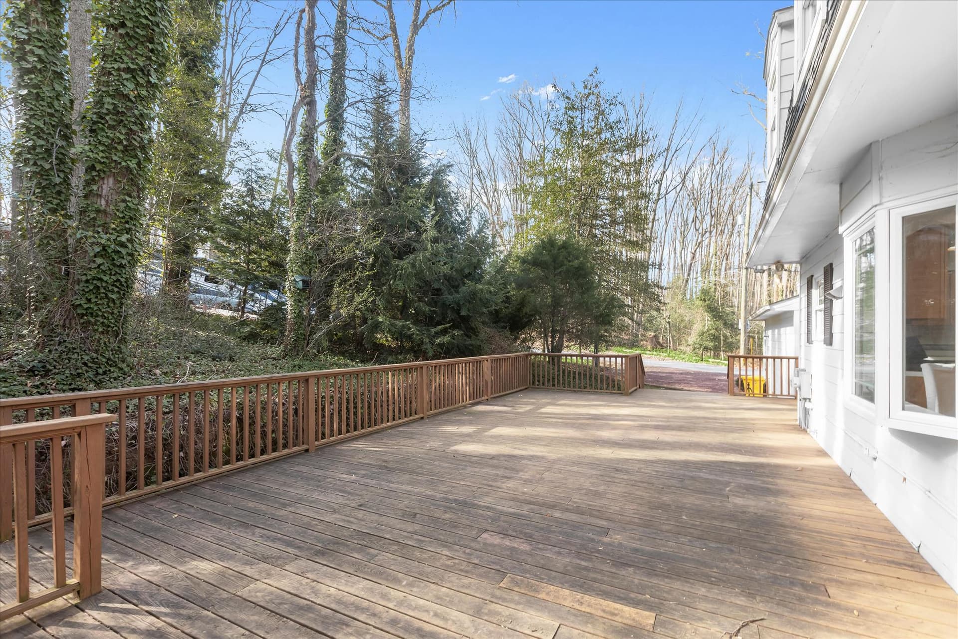 326 Edgewater Road photo 37