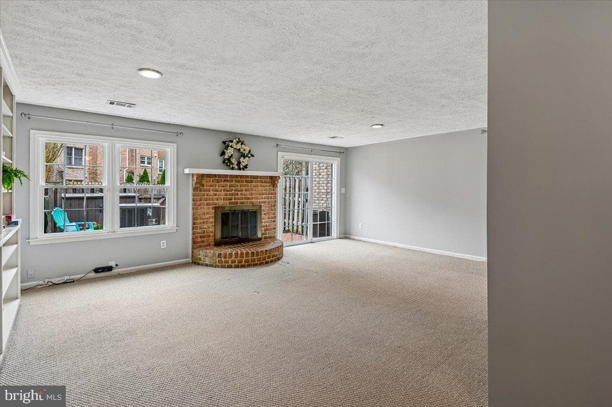 1142 Jeffrey Drive photo 29