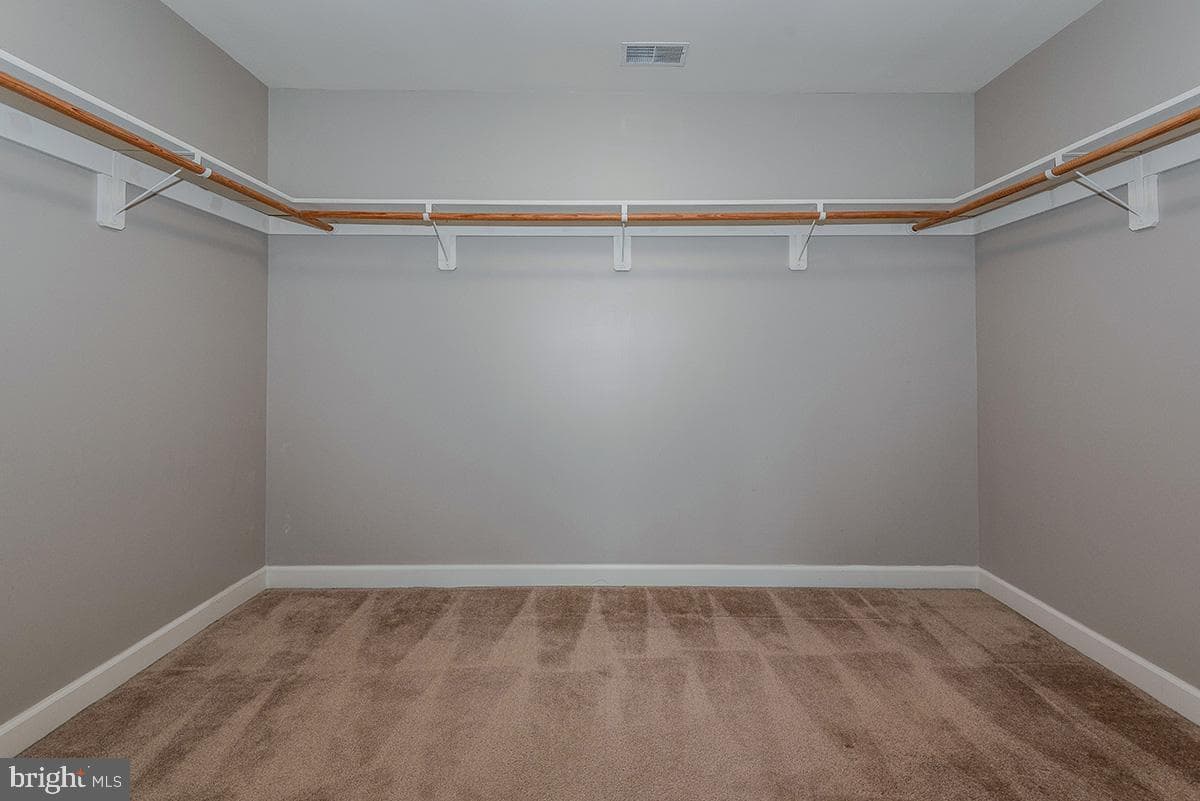 647 210th Street photo 20