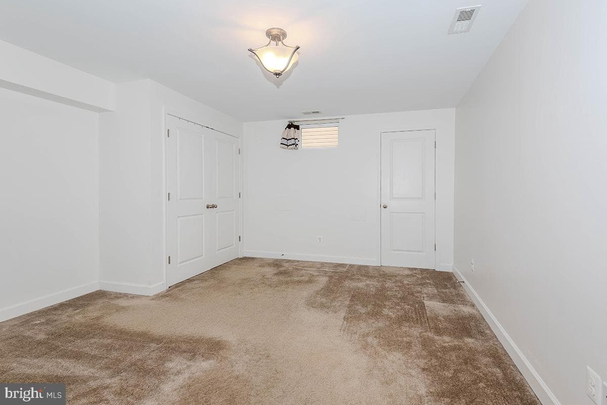 647 210th Street photo 32