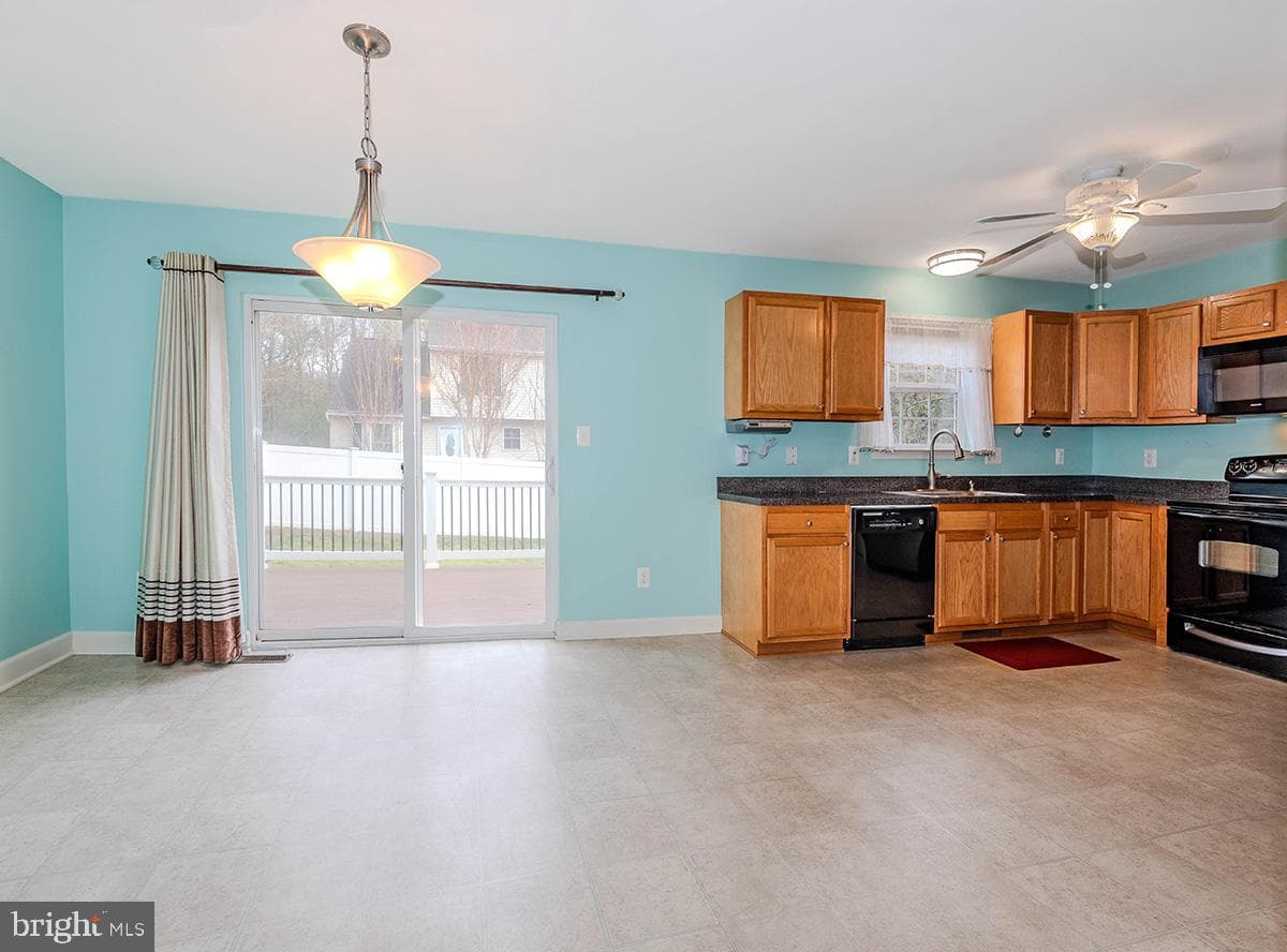 647 210th Street photo 9