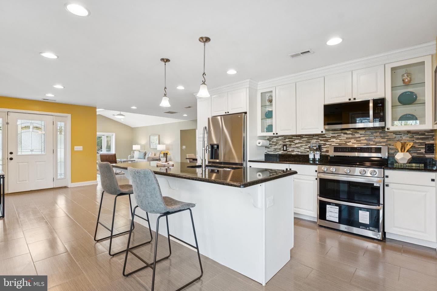 7654 Bay Street photo 15