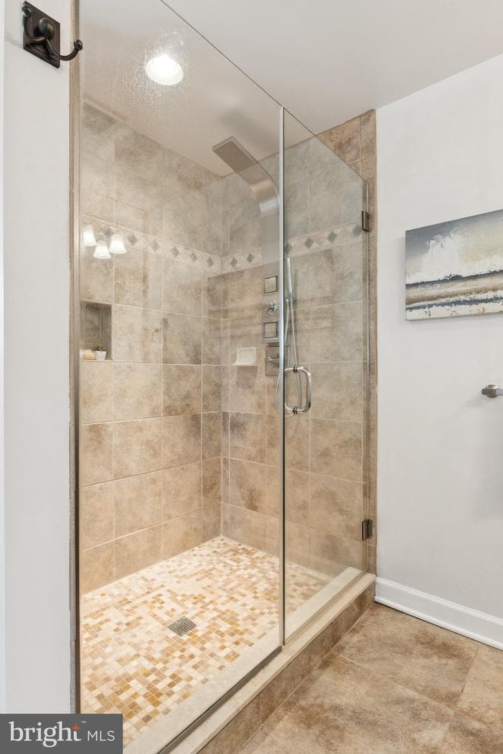 7654 Bay Street photo 23