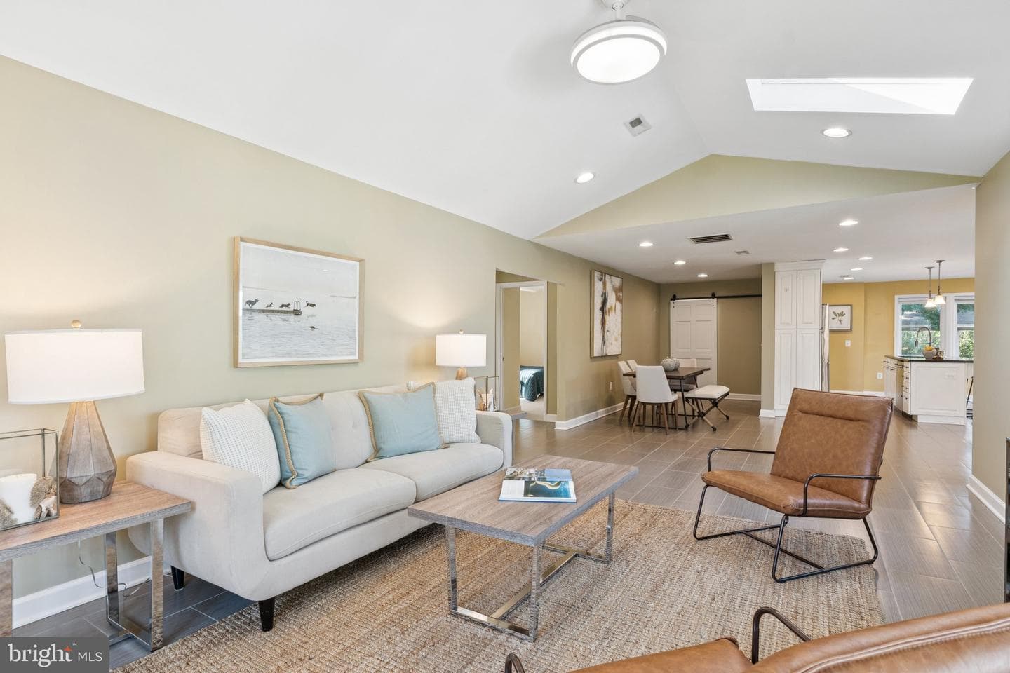 7654 Bay Street photo 9