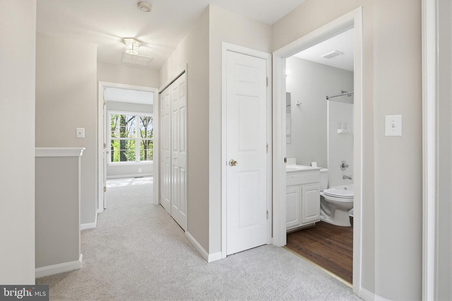 86 Harbour Heights Drive photo 33