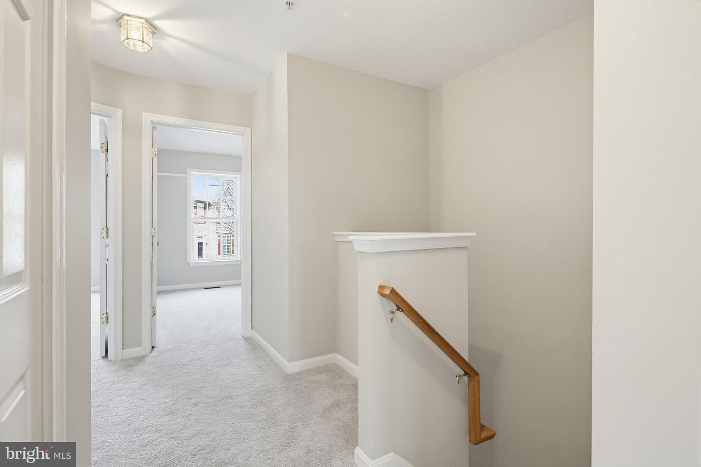 86 Harbour Heights Drive photo 34