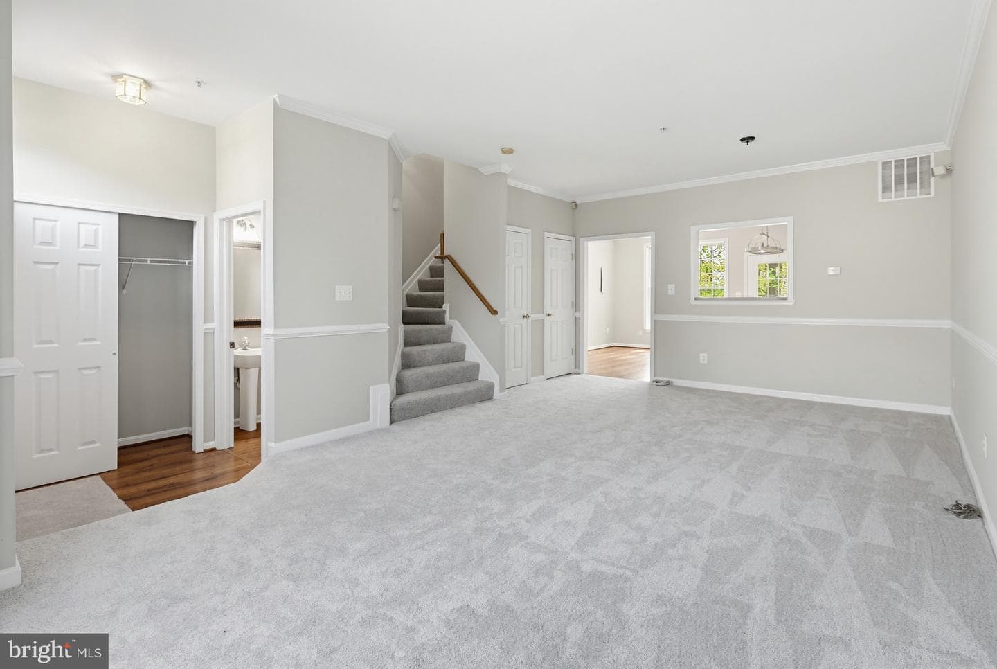 86 Harbour Heights Drive photo 5