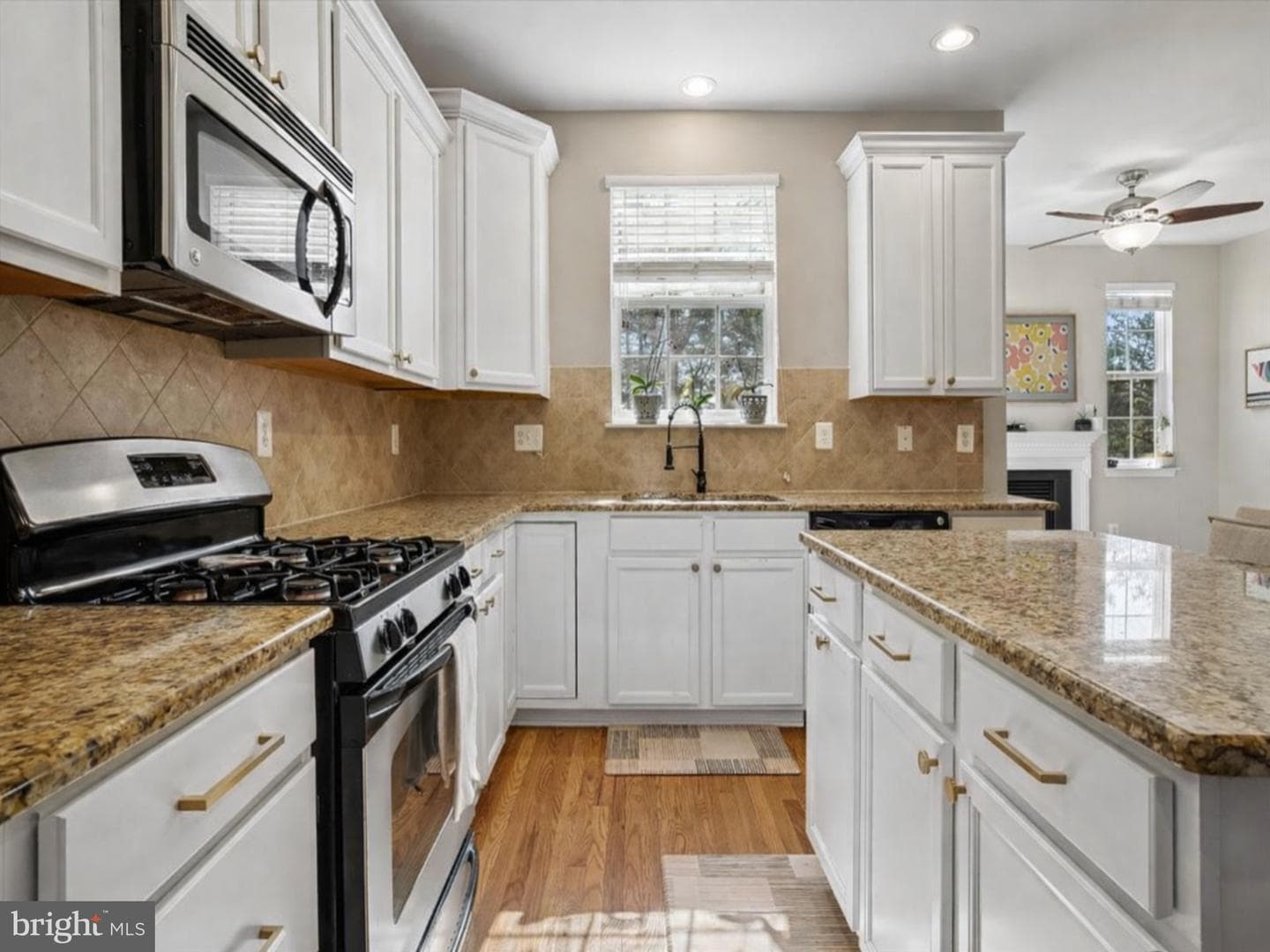 7326 Mockingbird Circle photo 11