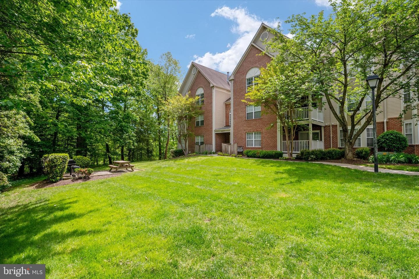 617 Admiral Drive #403 photo 2