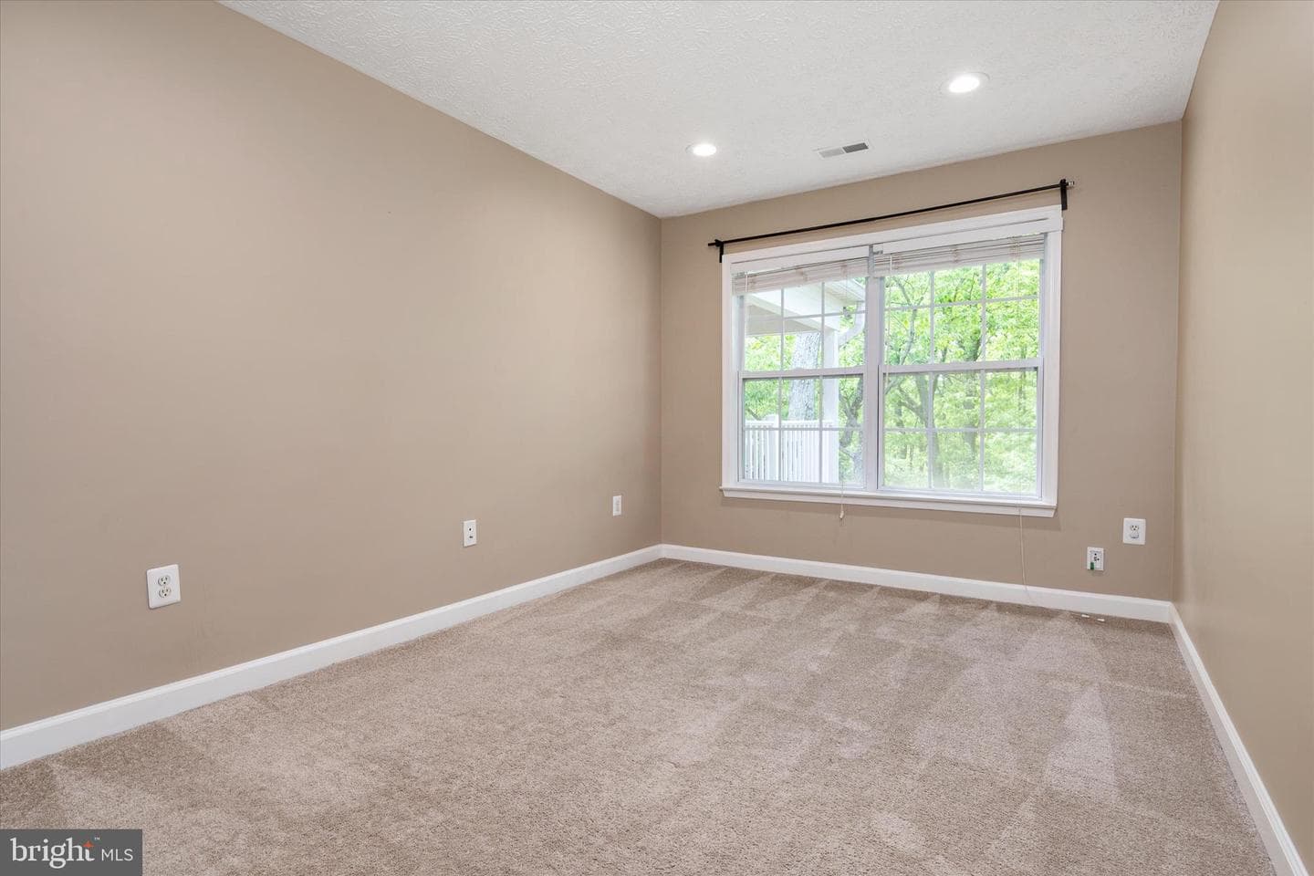 617 Admiral Drive #403 photo 23