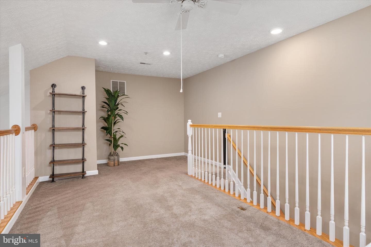 617 Admiral Drive #403 photo 25