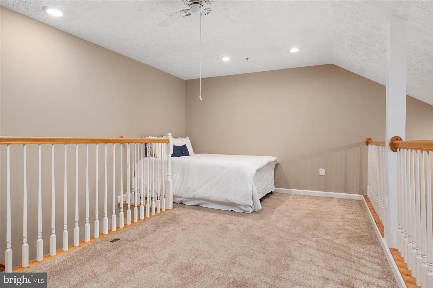 617 Admiral Drive #403 photo 26