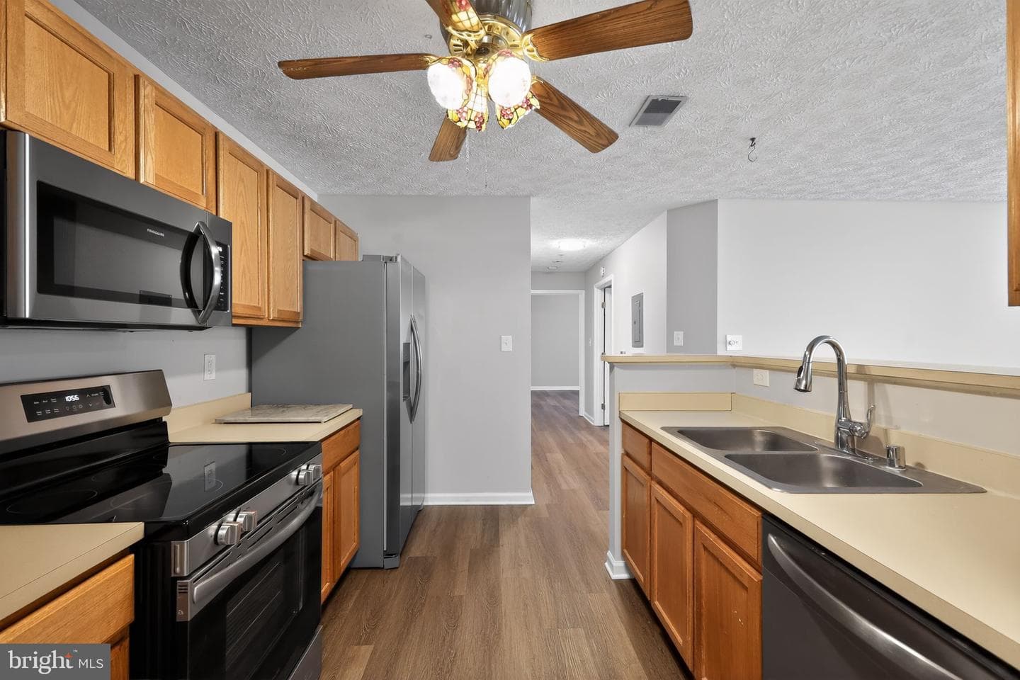 2400 Autumn Harvest Court #104 photo 9