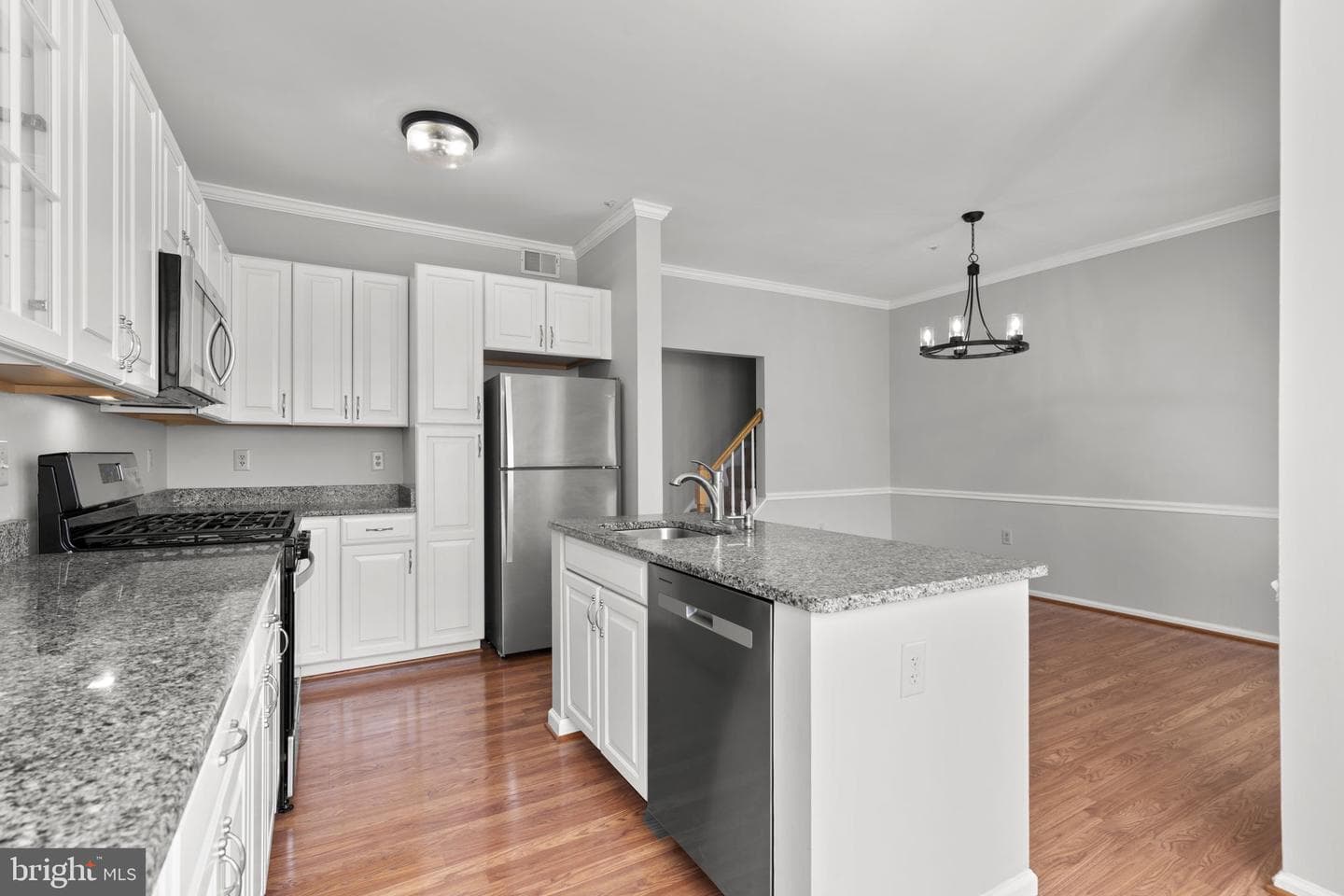 2404 Sandwich Court photo 13