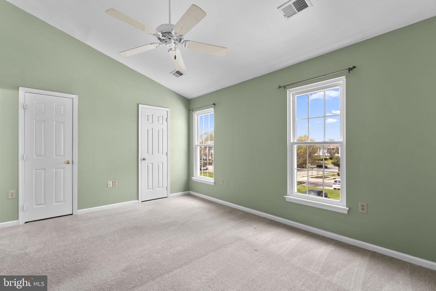 2404 Sandwich Court photo 17
