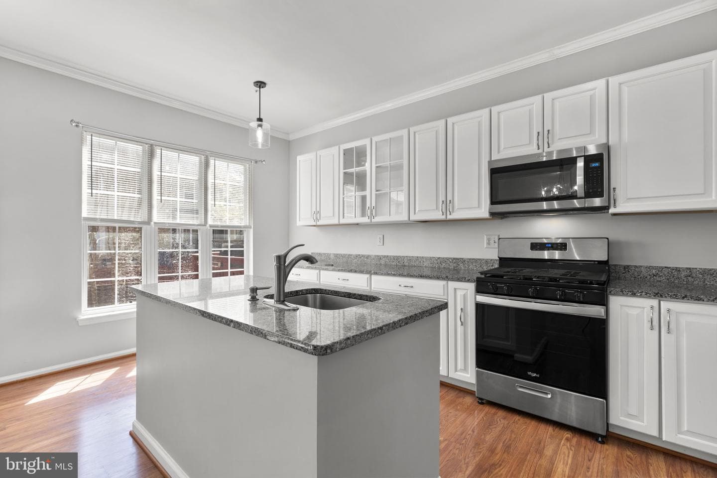 2404 Sandwich Court photo 9