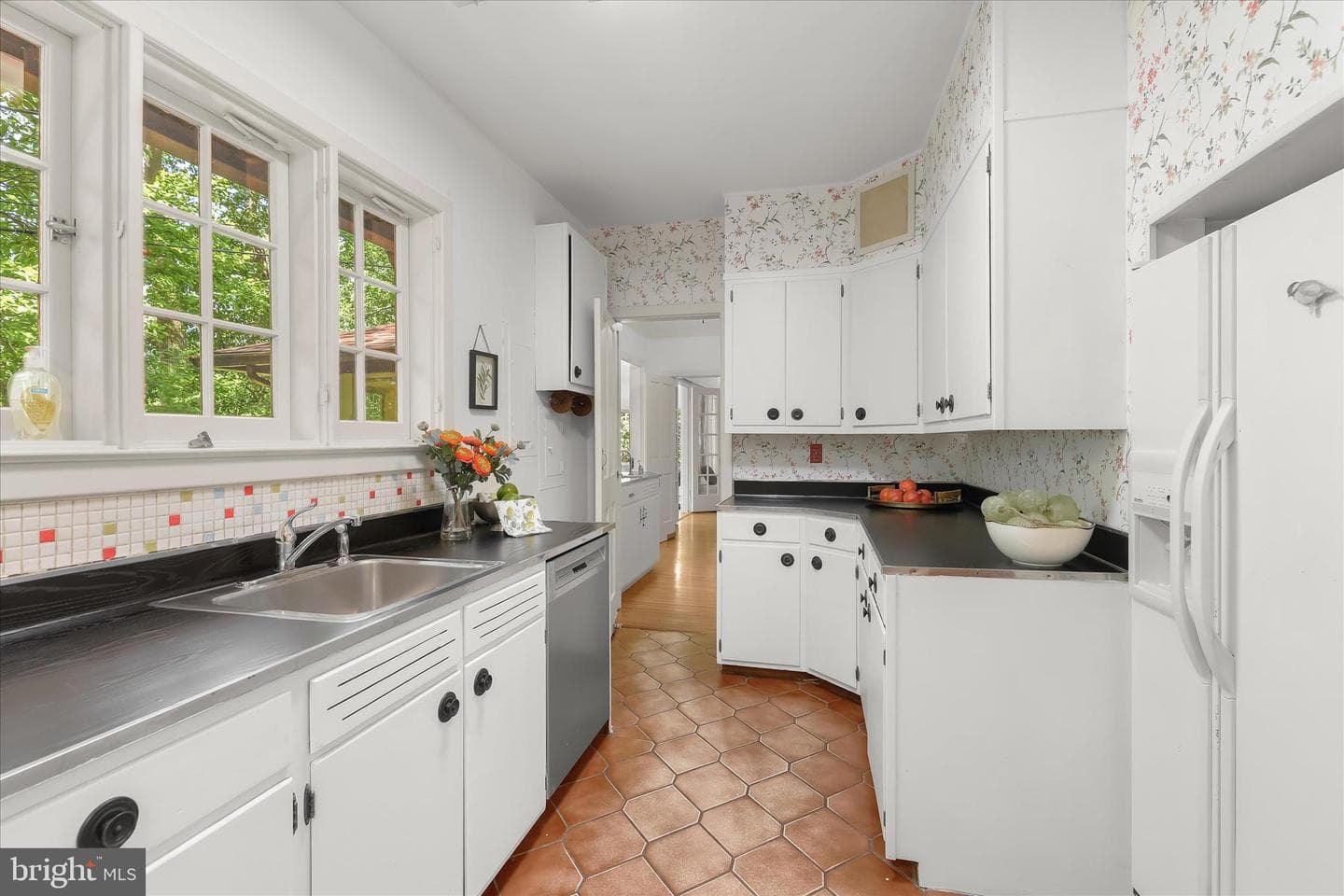 610 Cotterill Road photo 23