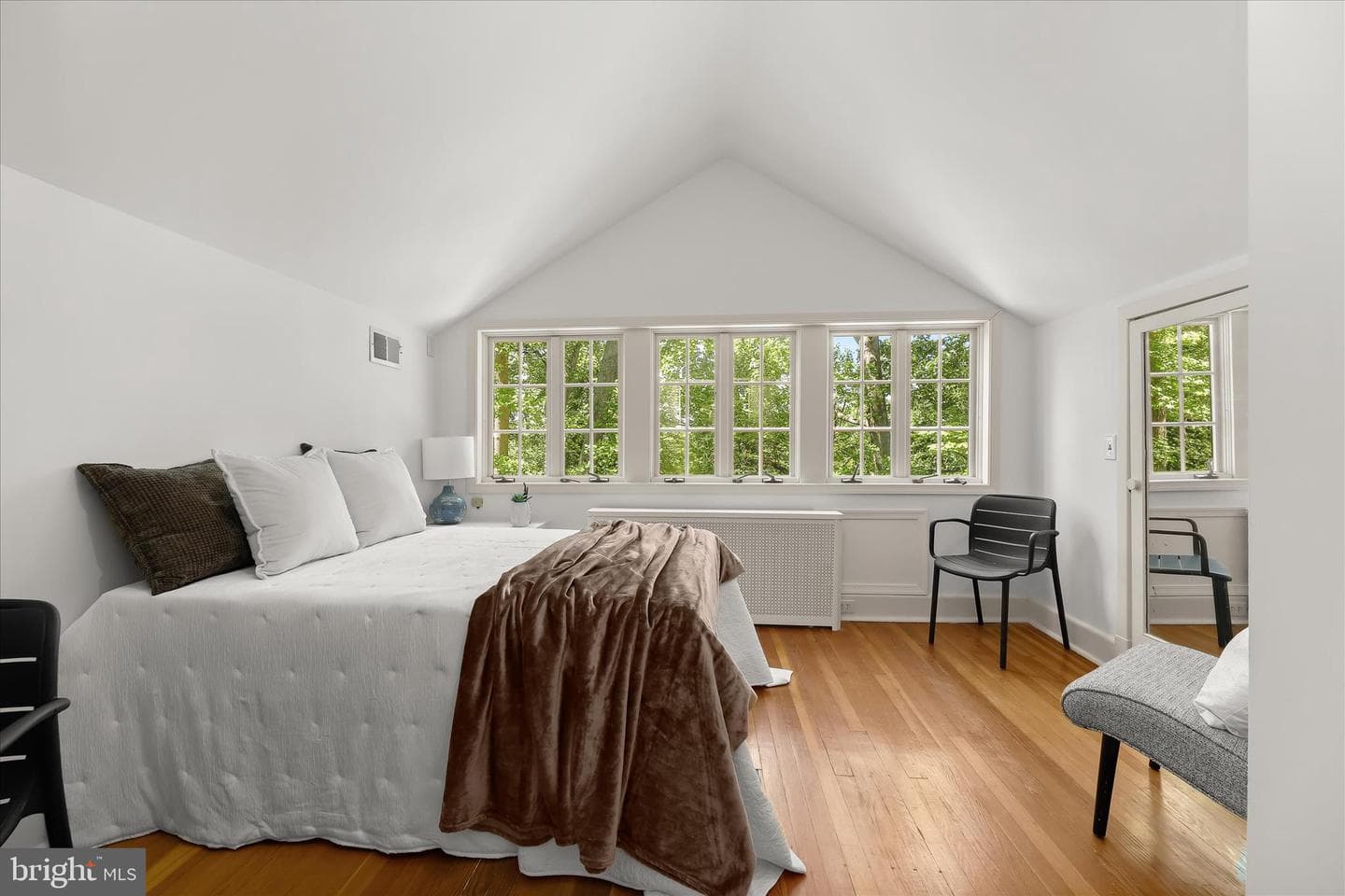 610 Cotterill Road photo 35