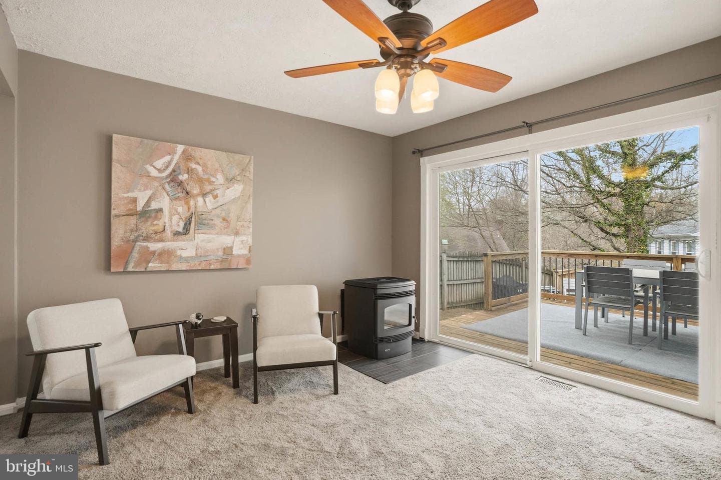 525 Loughton Lane photo 12