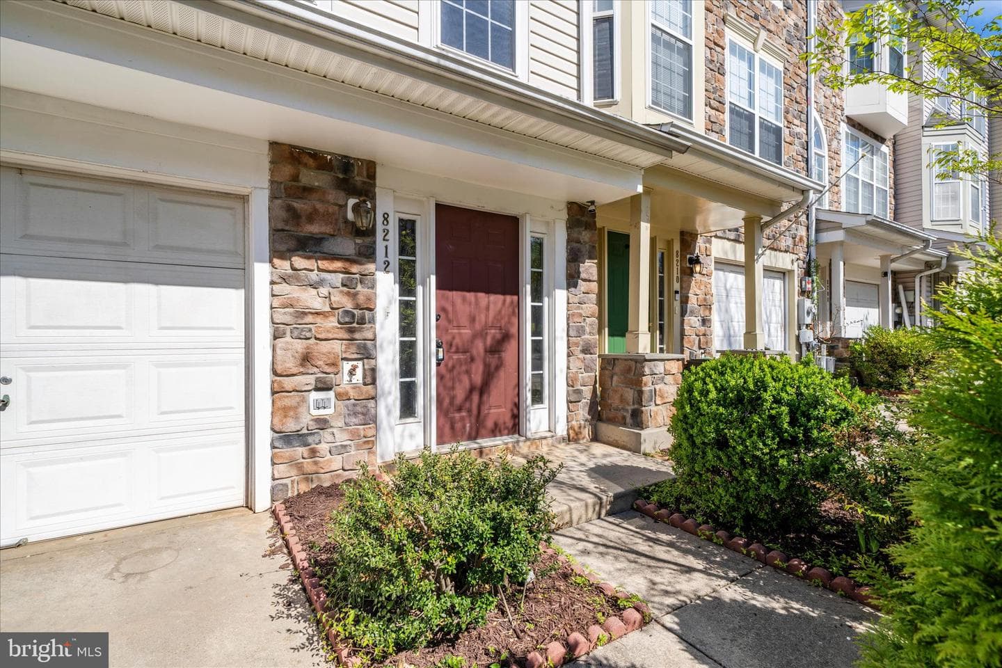 8212 Brooktree Street photo 2