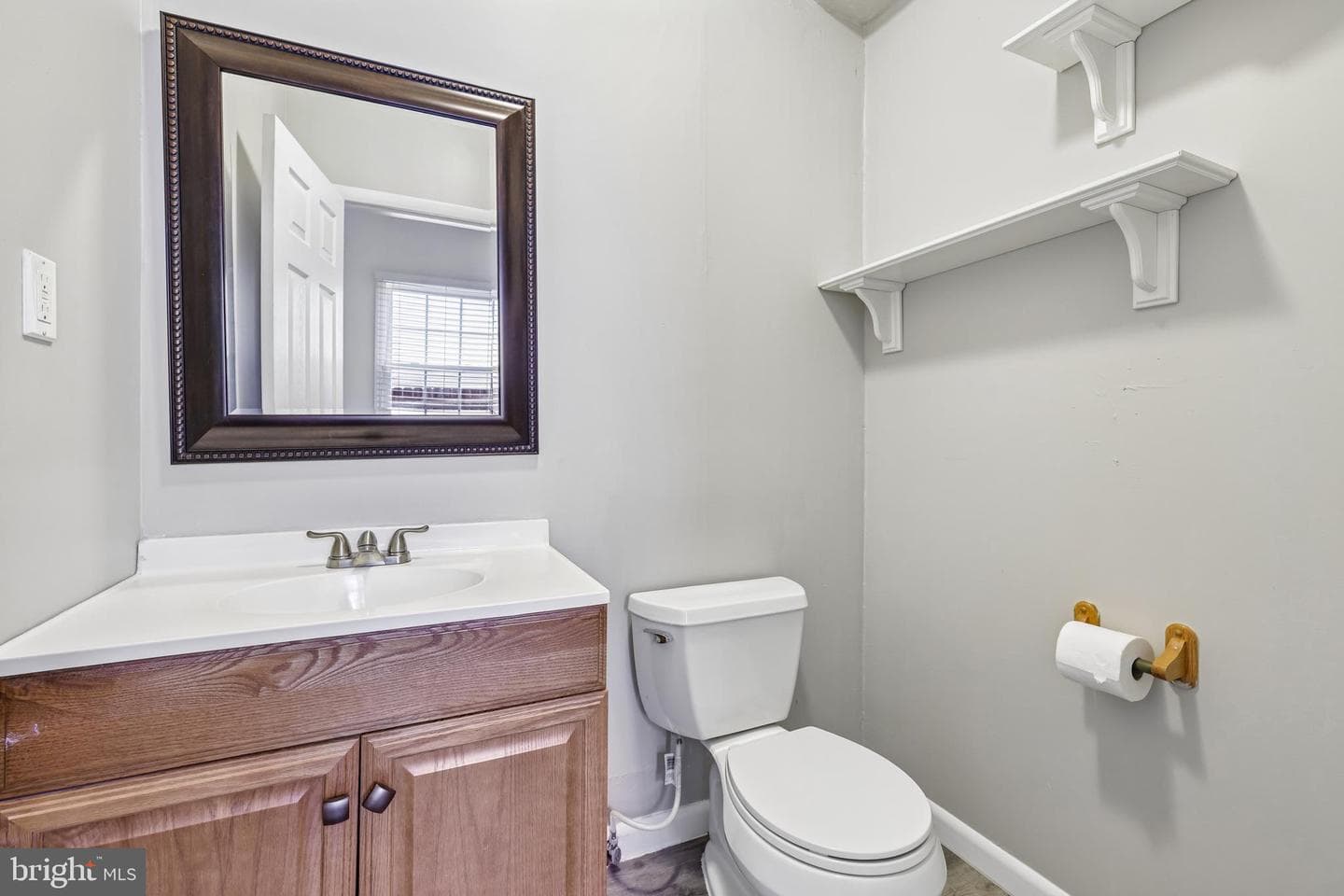 496 Bruce Avenue photo 13