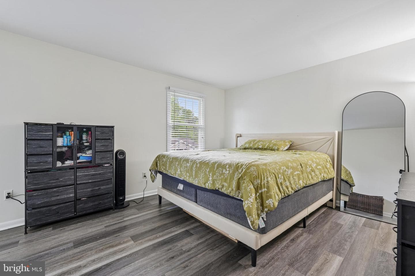 496 Bruce Avenue photo 3