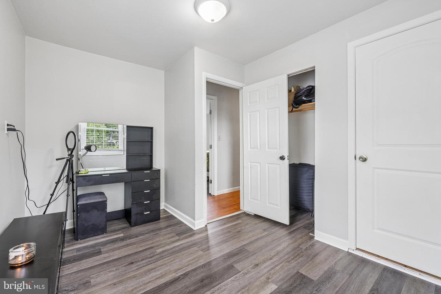 496 Bruce Avenue photo 33