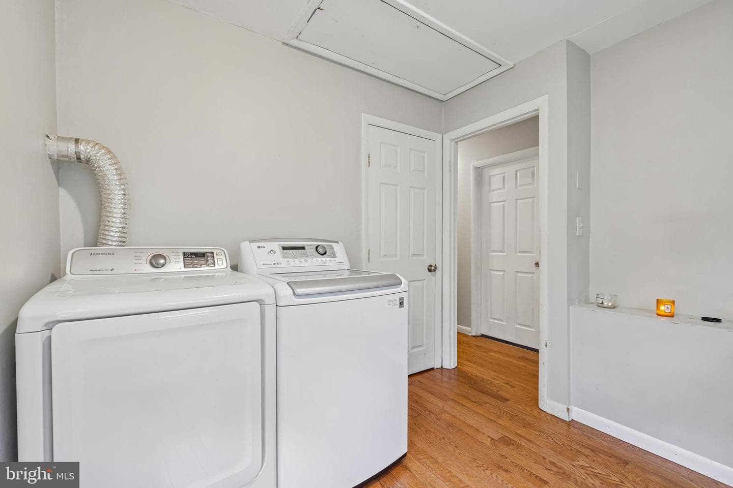 496 Bruce Avenue photo 34