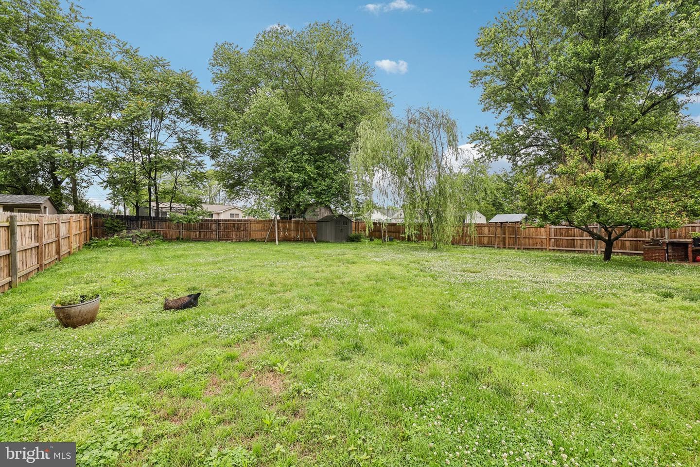 496 Bruce Avenue photo 5