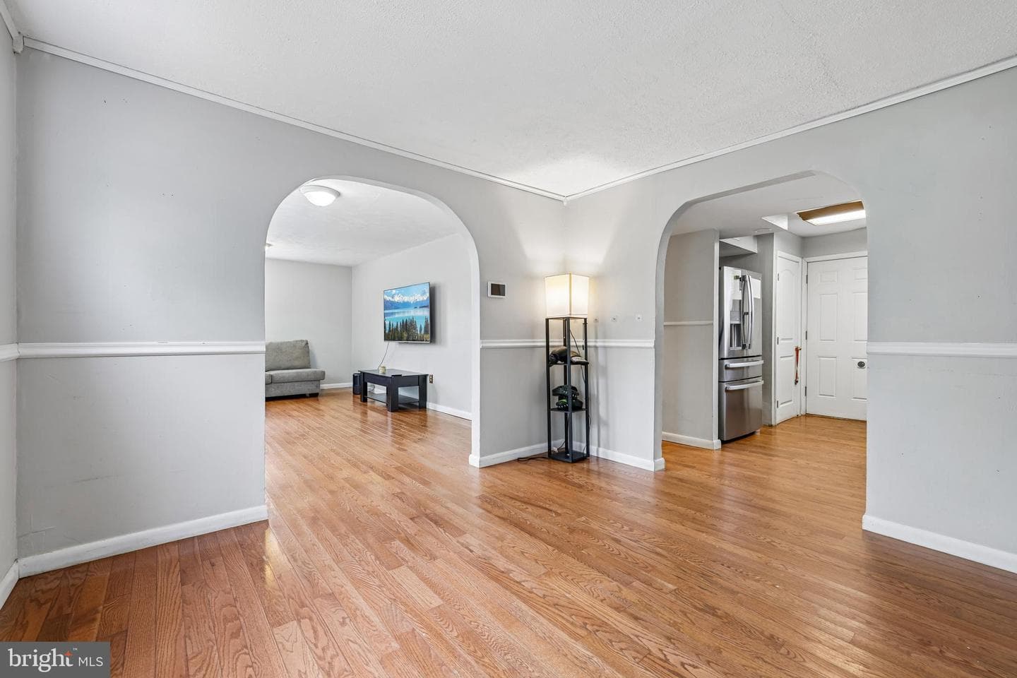 496 Bruce Avenue photo 8