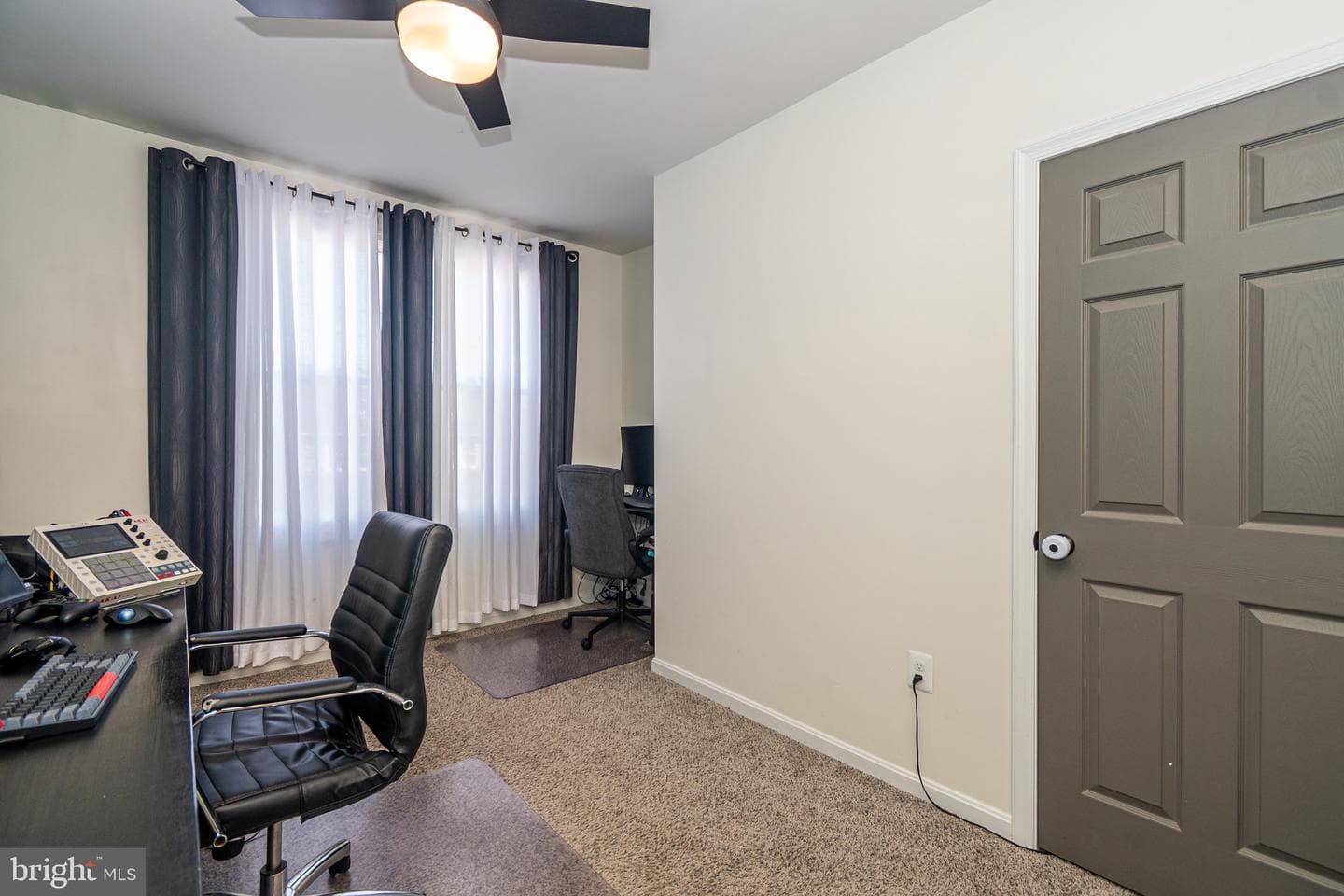 5316 Disney Avenue photo 12