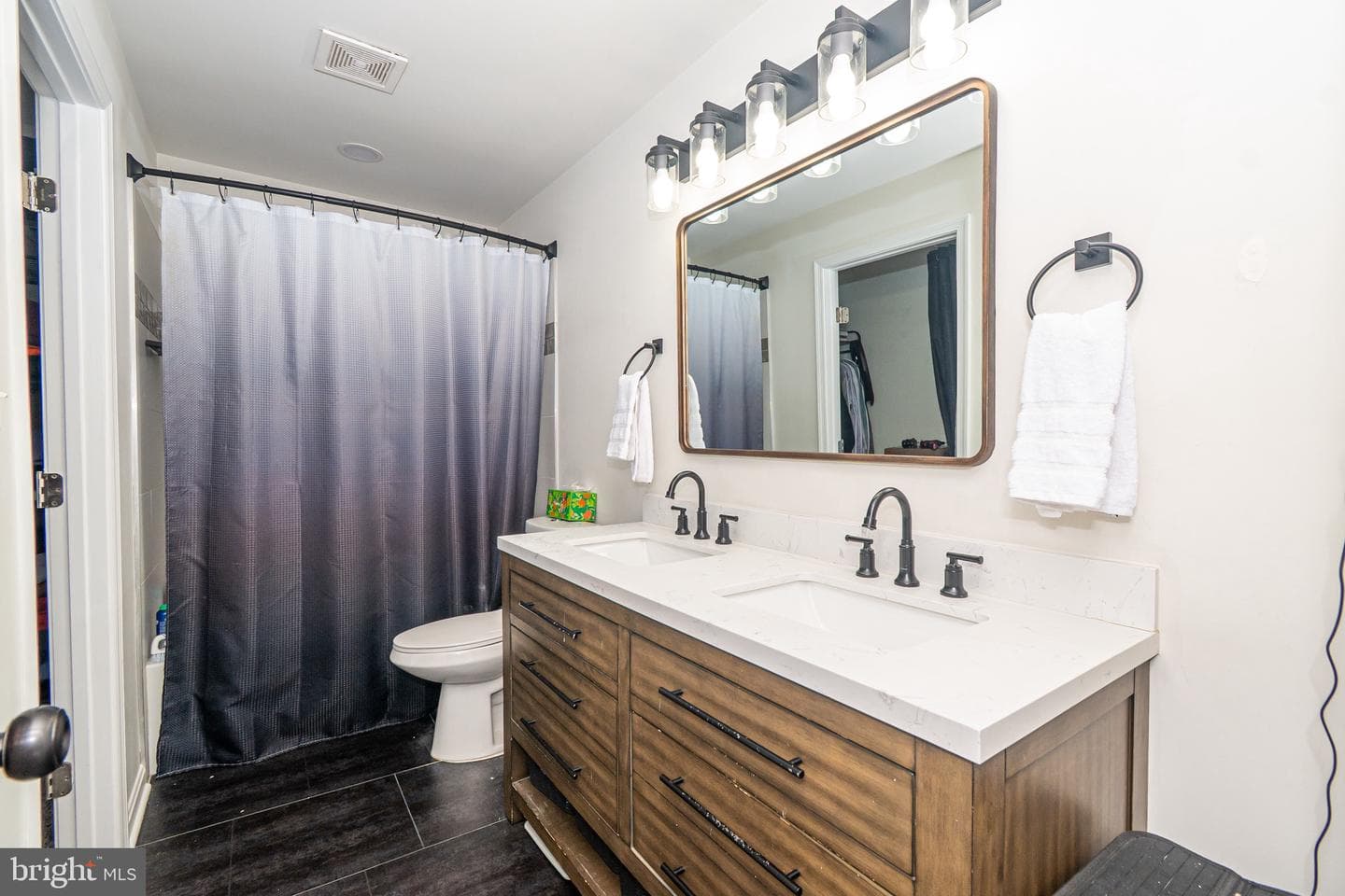 5316 Disney Avenue photo 21