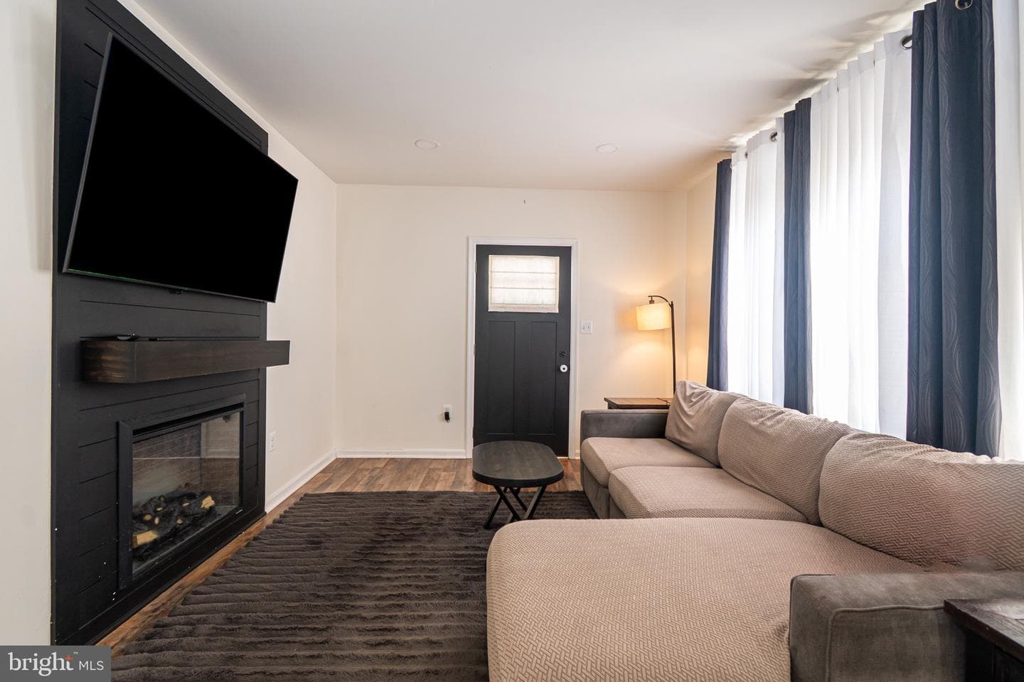 5316 Disney Avenue photo 3