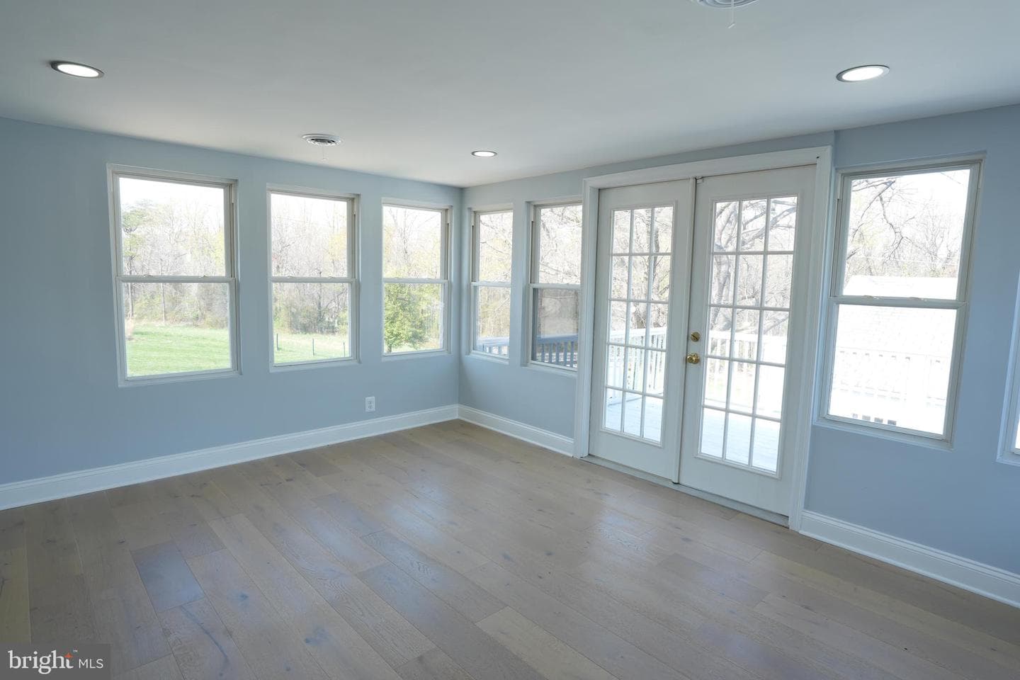 18 Magnolia Avenue photo 10