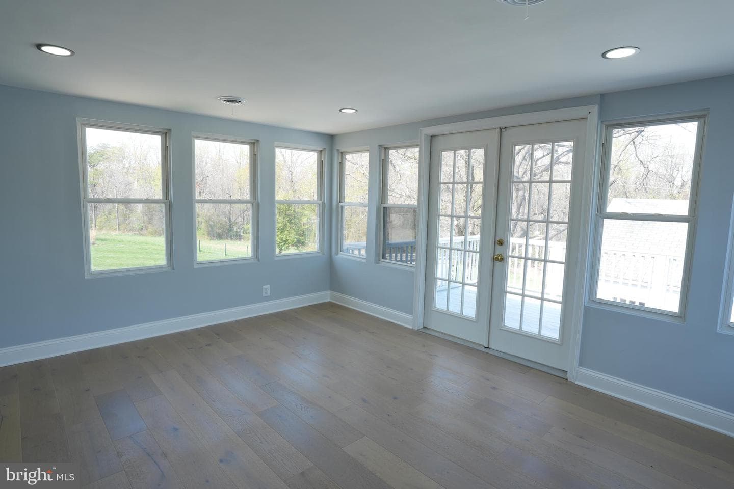 18 Magnolia Avenue photo 11