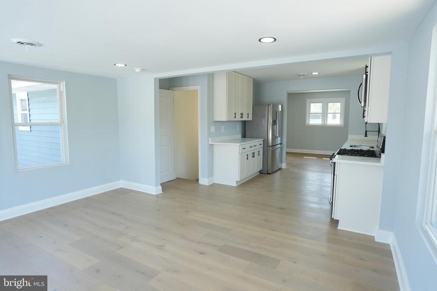 18 Magnolia Avenue photo 13