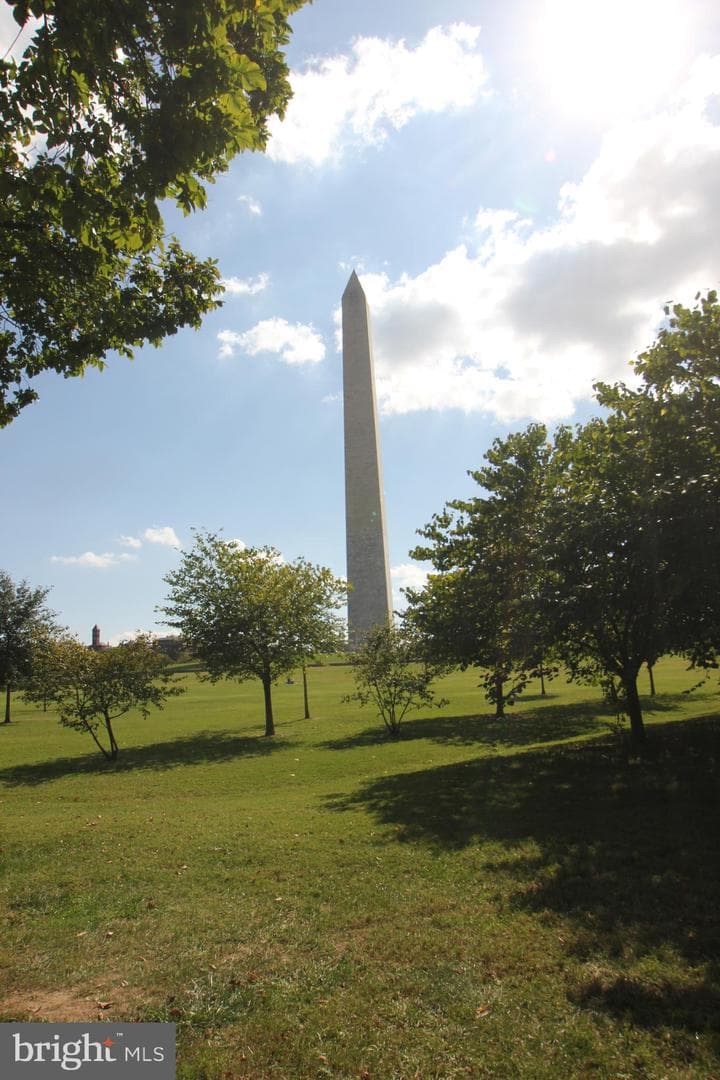 111 Janwall Street photo 48